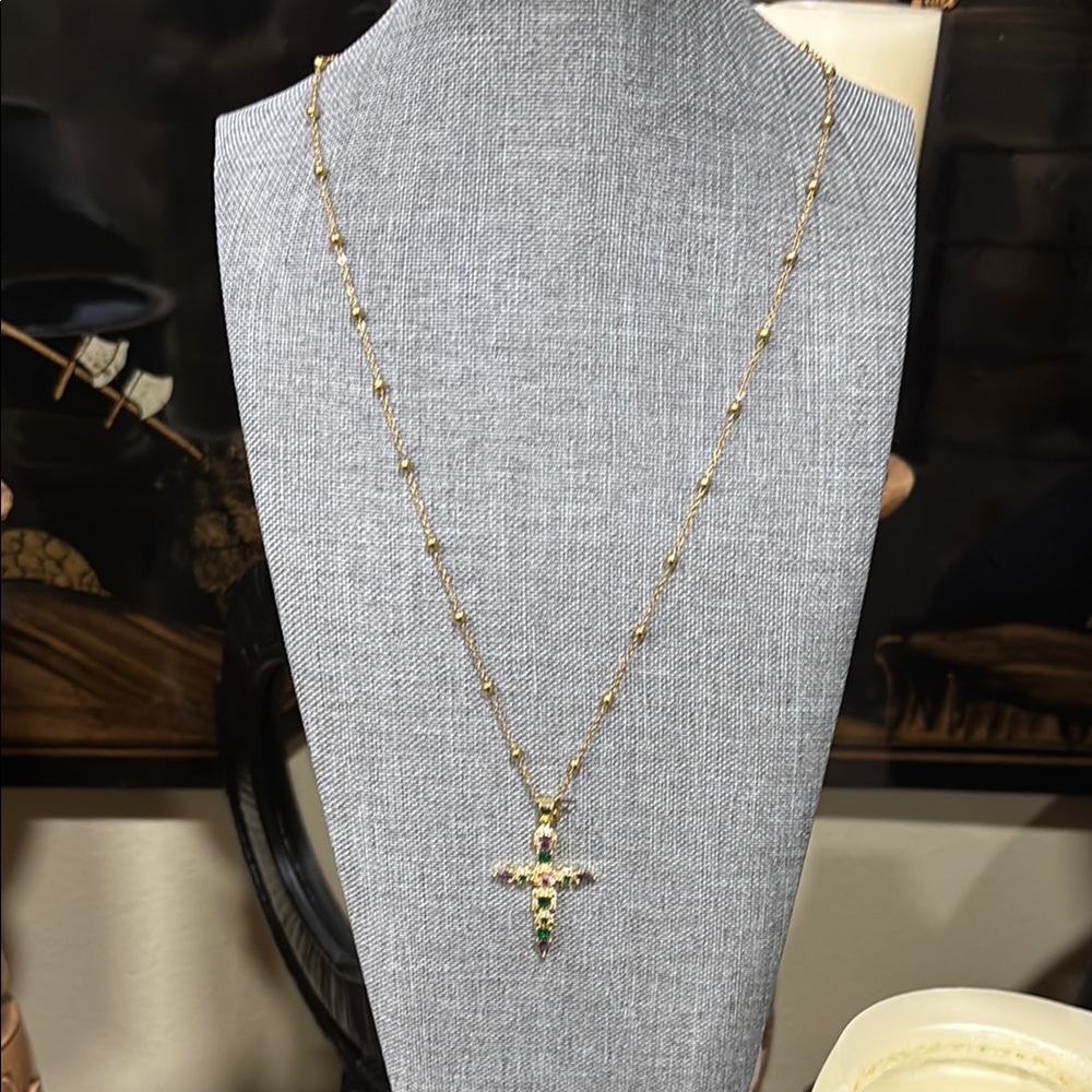 Gold and Green Modern Minimalist Necklace